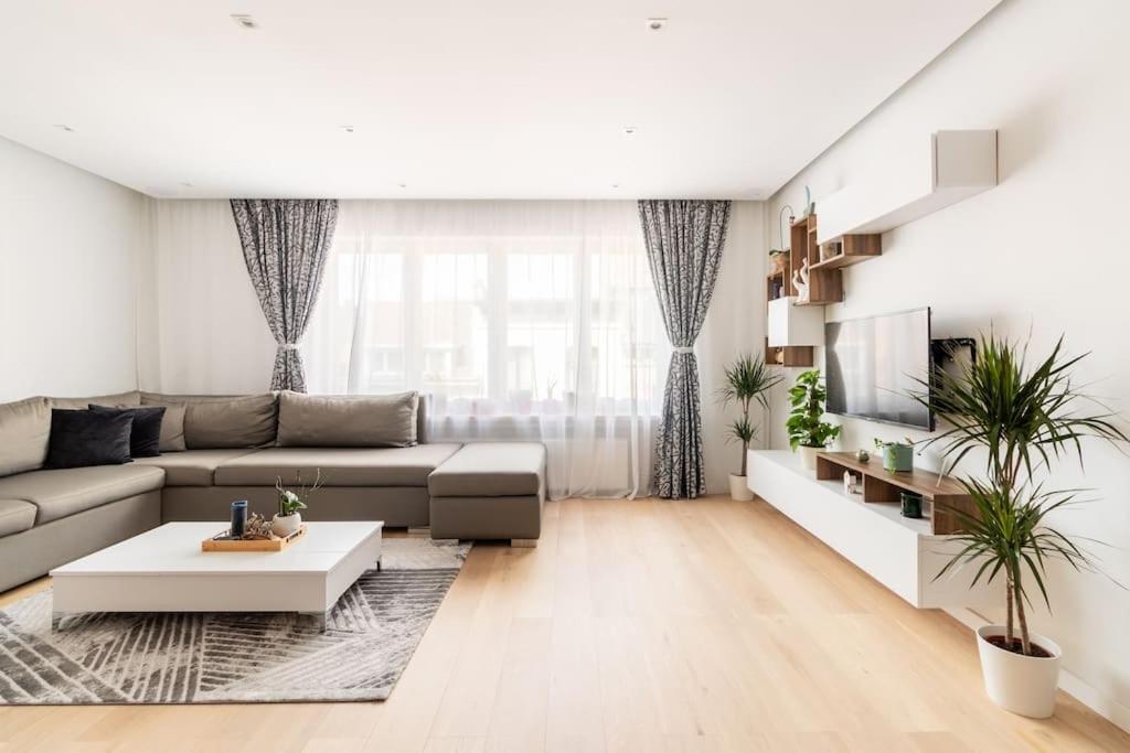 European Heart 2-Bedroom Flat. Brüsszel Kültér fotó